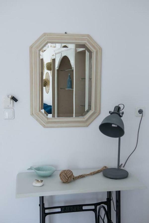 Aquarella-stylish Veranda In Centre Of Appartement Poros Town