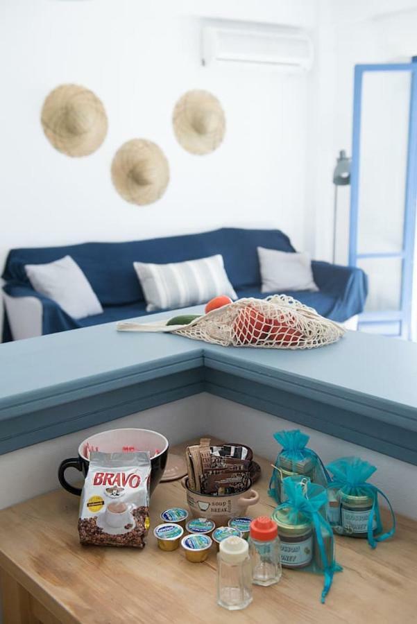 Aquarella-stylish Veranda In Centre Of Poros Town